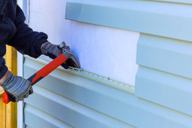 Reliable Emergency Siding Repair contractor in Williamsburg, IN by Creative Siding